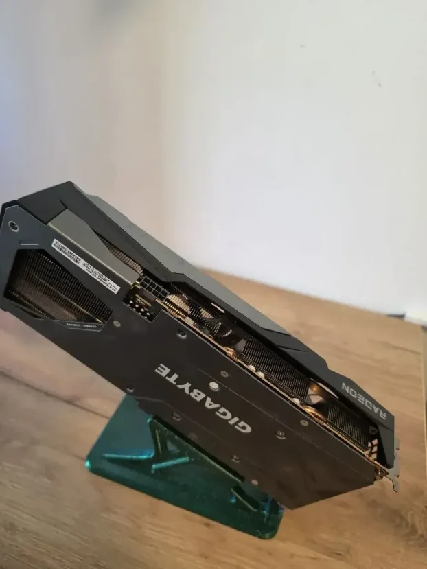 Amd RX 7600 8gb Gigabyte OC - slika 2