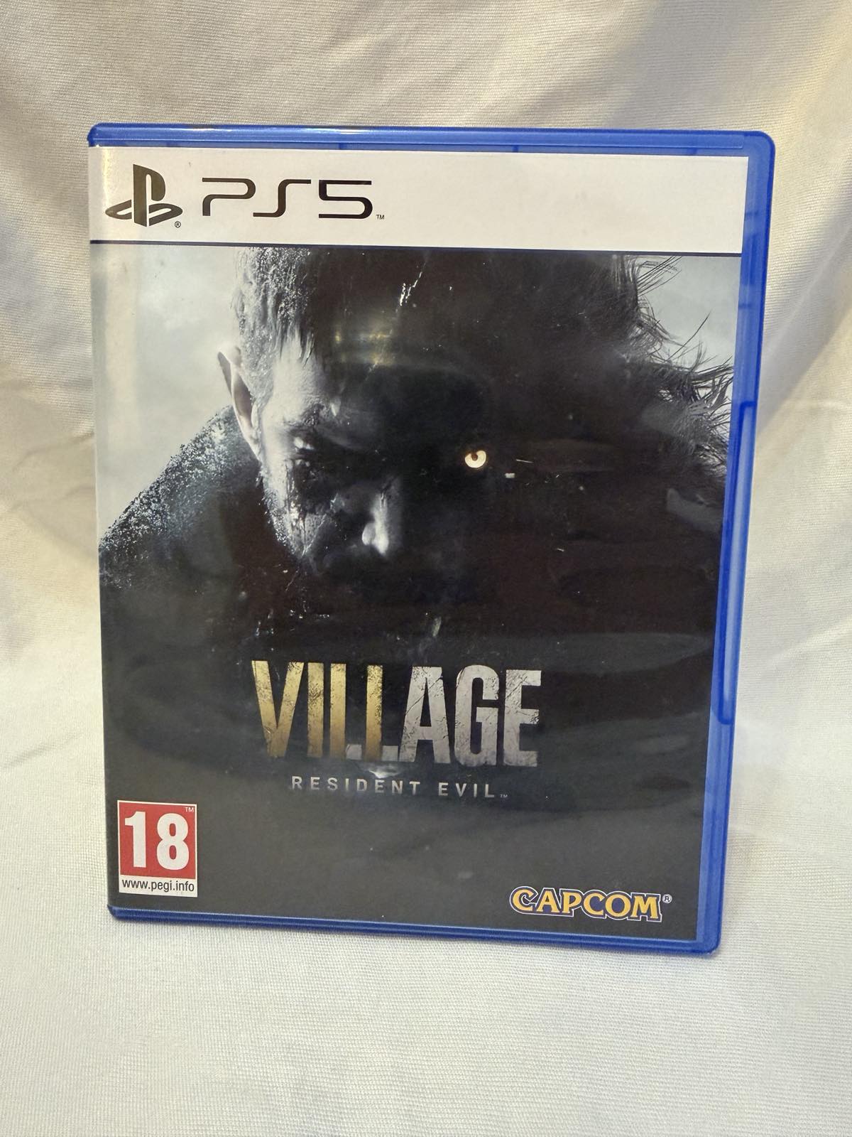 Resident Evil Village PS5 - slika 1