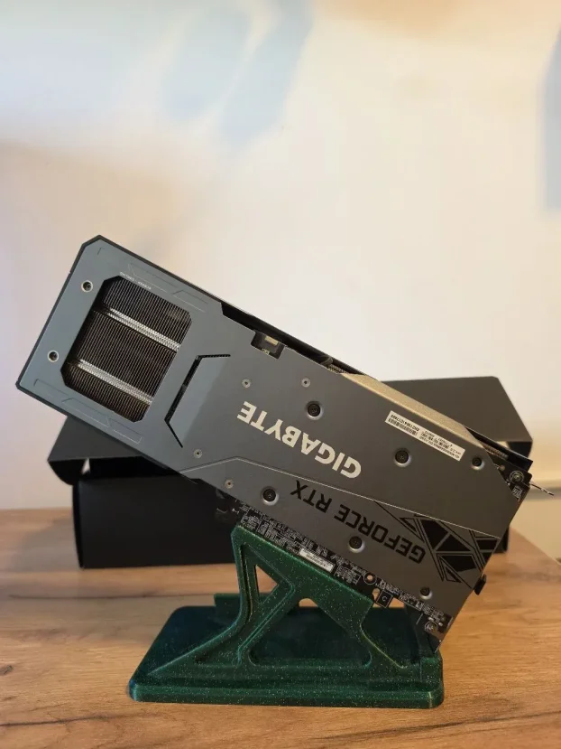 RTX 3060 12GB Gigabyte RGB Windforce OC - slika 4