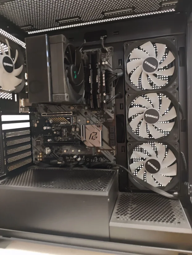 5700x3d , B550 , 1tb gen4,  seasonic - slika 1