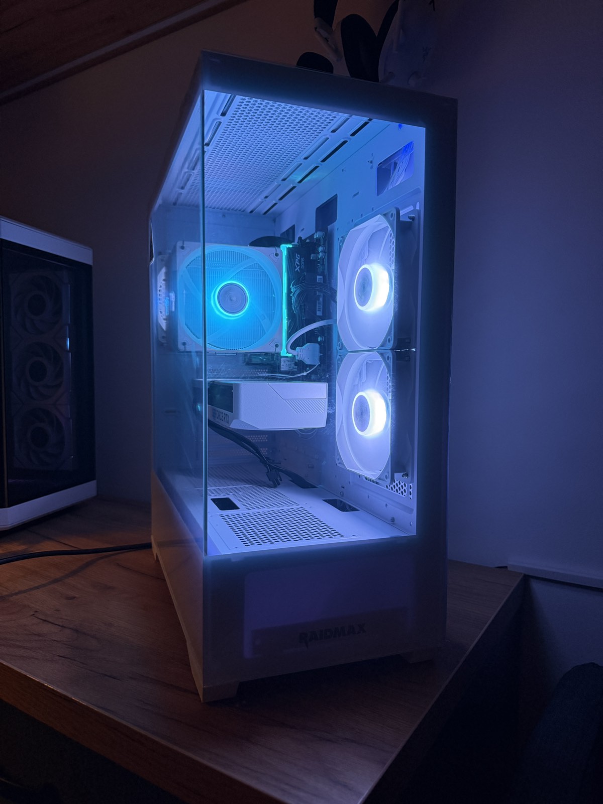 NOV racunar AMD Ryzen 5 7500F/RTX 4060 TI 8GB/ 16GB DDR5 6000mhz/1TB Nvme M.2 - slika 4