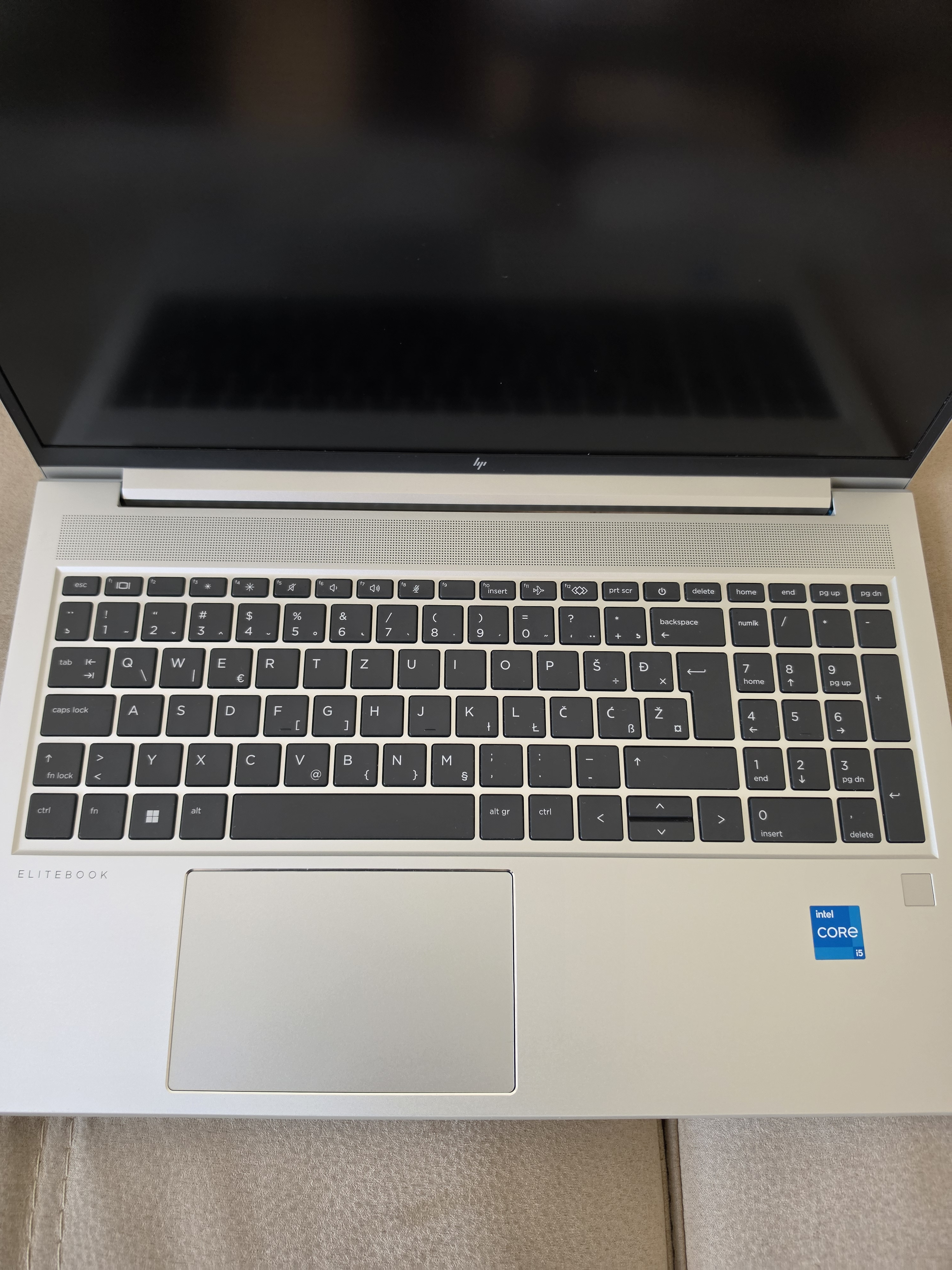 HP EliteBook 650 G9 / i5-1245U / 32GB RAM / 512GB SSD / 15.6 - slika 6