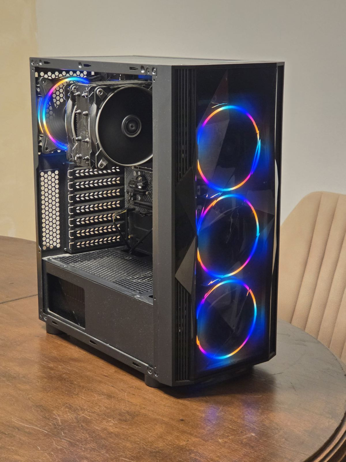 Ryzen 9 7900X / 32GB DDR5 6000MHz / B650 / 600w / AM5 - slika 2
