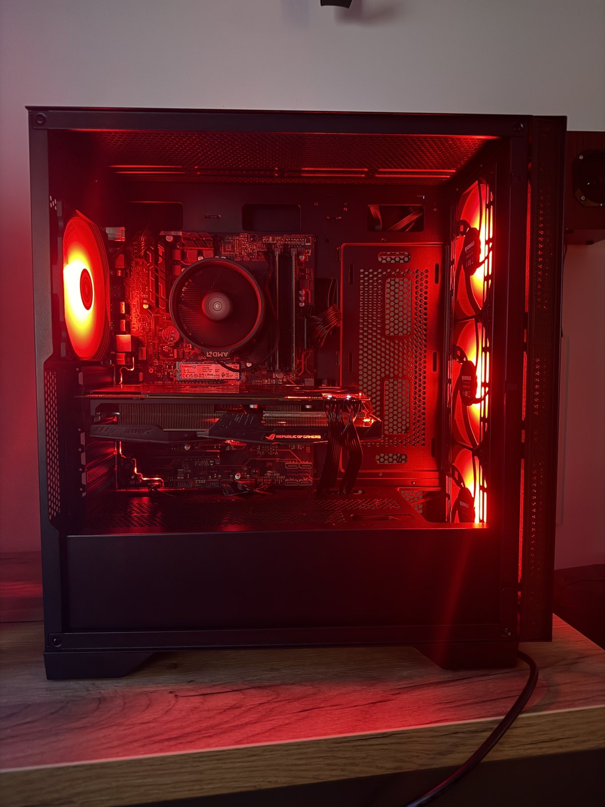 GAMING PC AMD Ryzen 2600x/RX Vega 64 8GB/ 16GB DDR4/1tb nvme SSD - slika 3