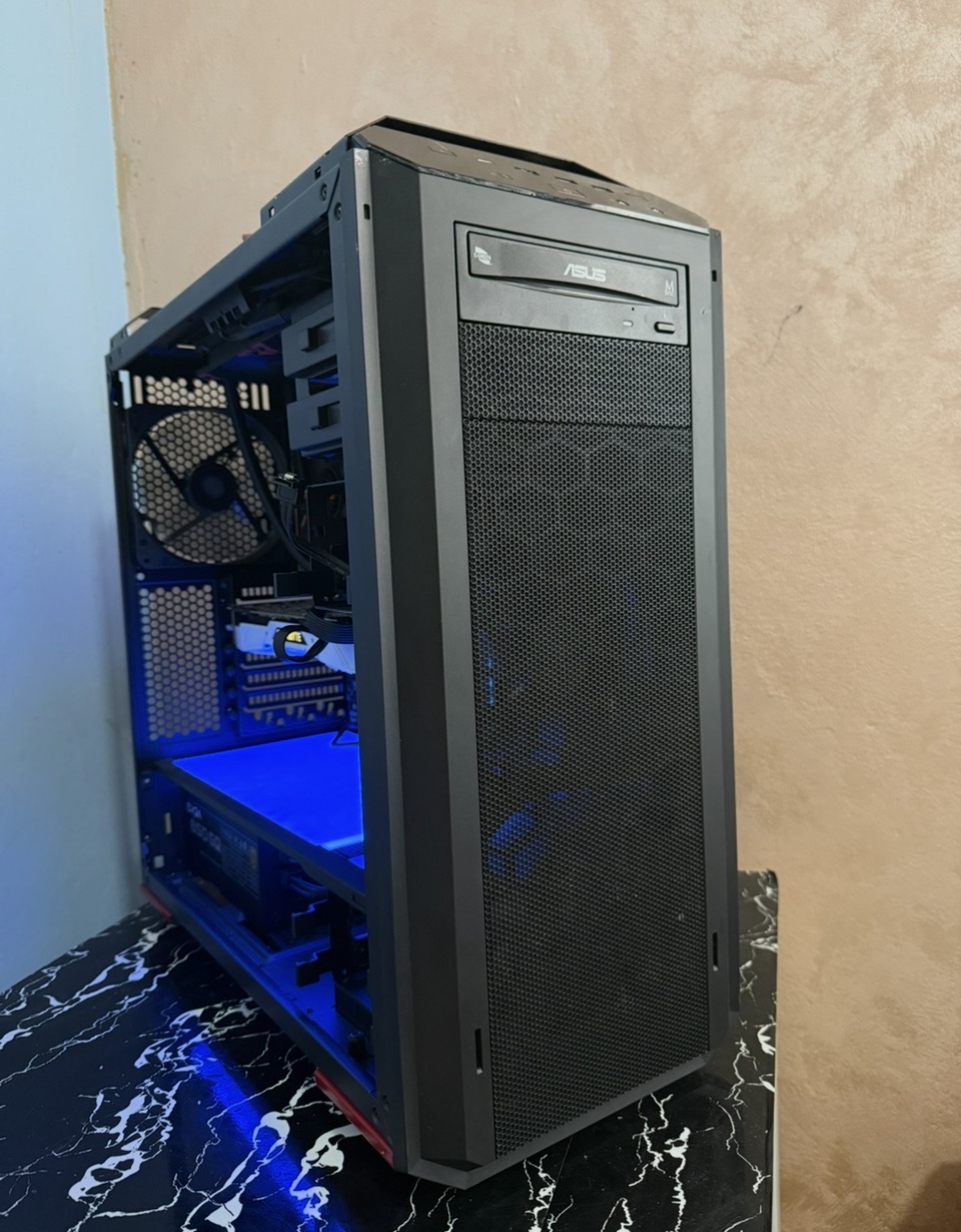 GAMING PC I7 9700K 32GB RAM GTX 1080ti - slika 1
