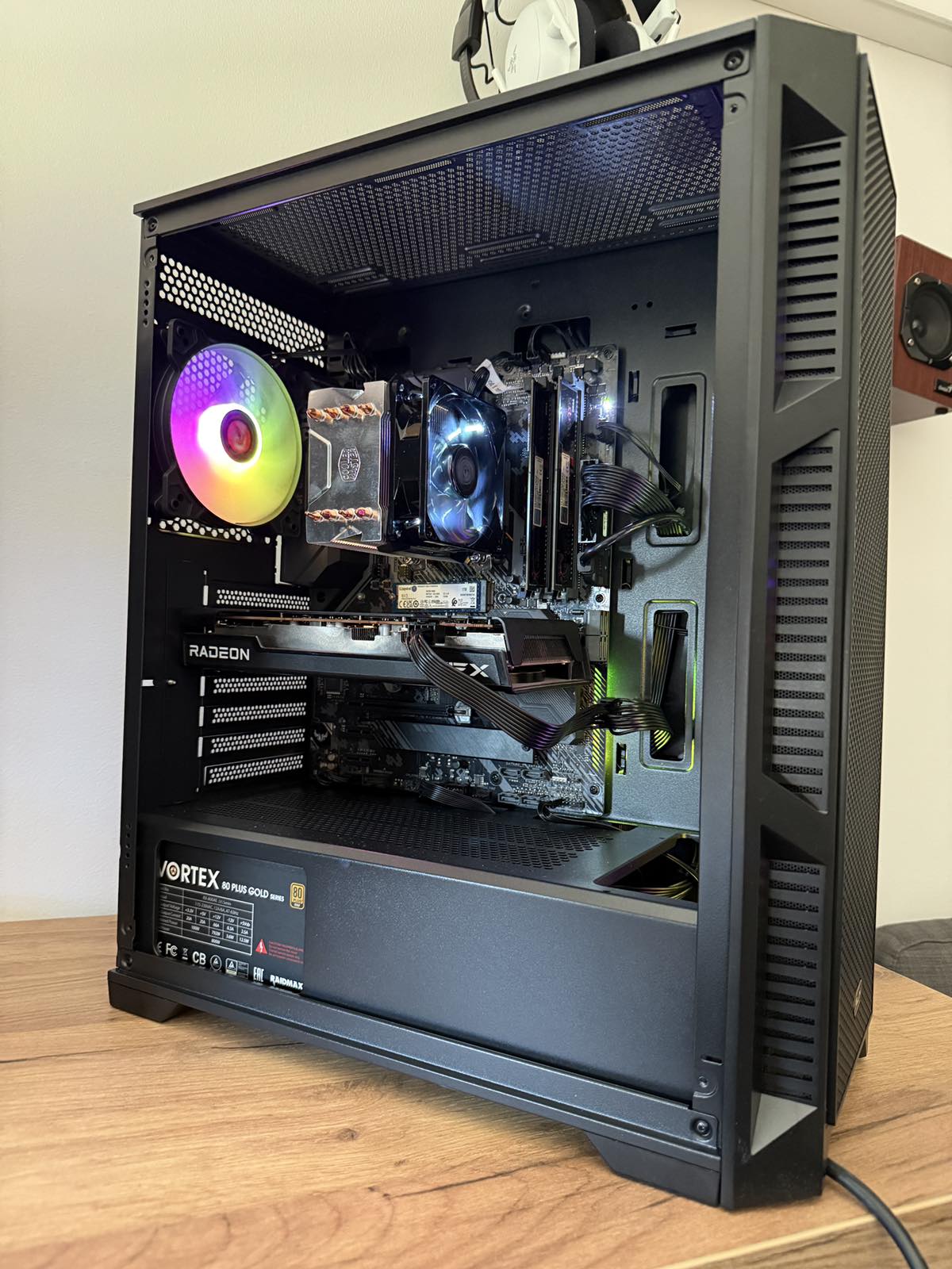 GAMING PC Ryzen 5 5500/RX 6600 XT 8GB/ 16GB DDR4/1TB Nvme - slika 3