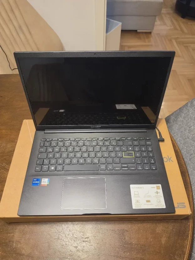 ASUS VivoBook 15 OLED / i7-1165G7 / 16GB RAM / 512GB SSD - slika 2