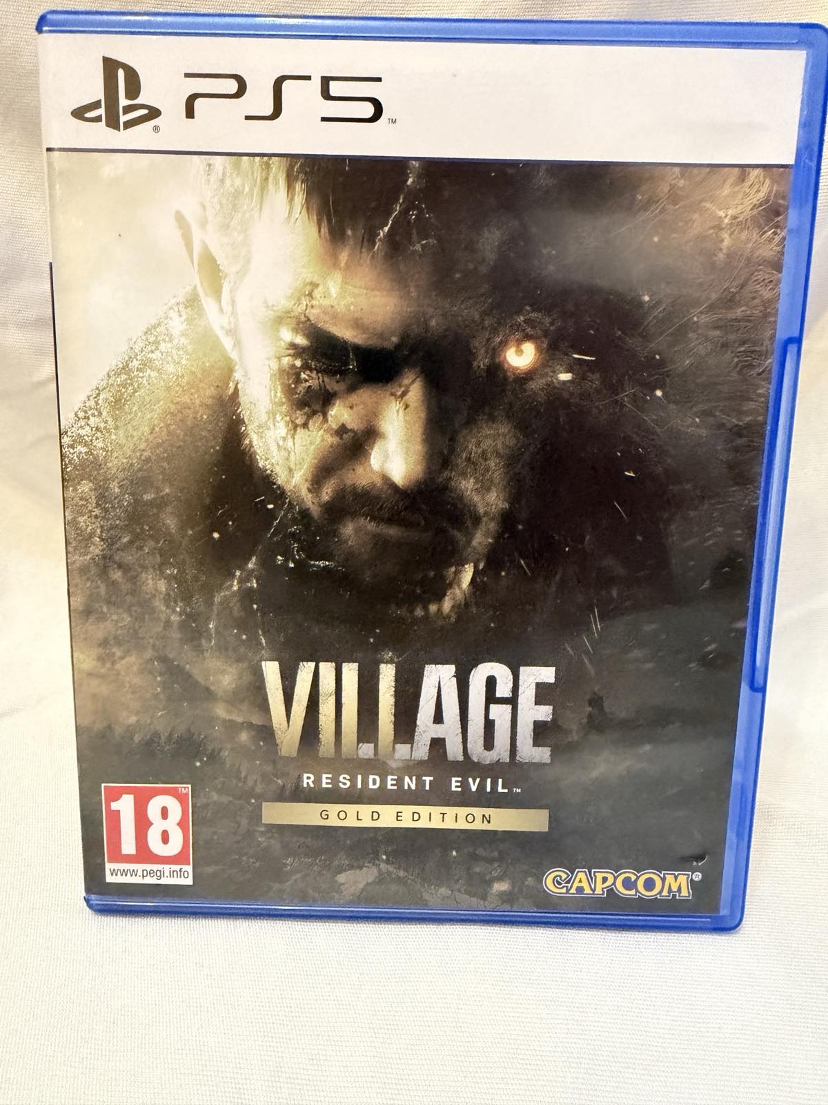 Resident Evil Village Gold Edition (PS5) - slika 1