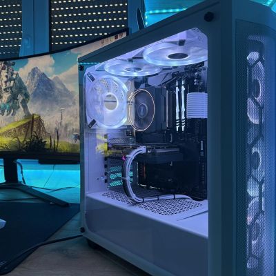 GAMING PC Ryzen 7 3700x/RTX 3060 TI/ 16GB DDR5/512GB SSD - Polovni Računar