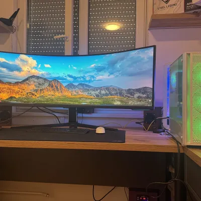 GAMING PC ryzen 3600/ Vega 56 8gb/ 24GB DDR4/1TB SSD - Polovni računar