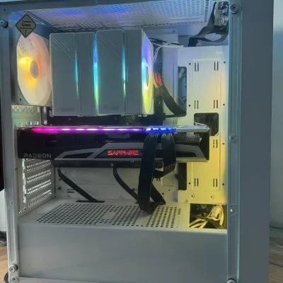 GAMING PC Ryzen 5 7600/RX 6800 XT 16GB/ 32GB DDR5/1TB SSD - Polovni računar