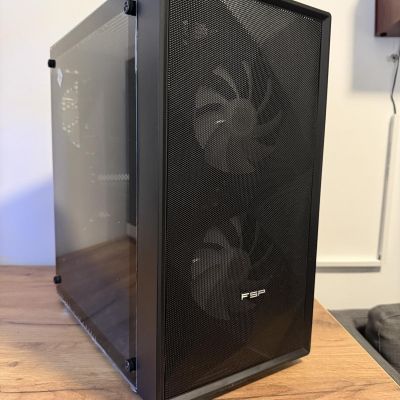 Gaming računar Ryzen 5 7500F / RX 6700 XT 12GB / DDR5 6000MHz / 1TB NVMe – Garancija - Polovni Računar