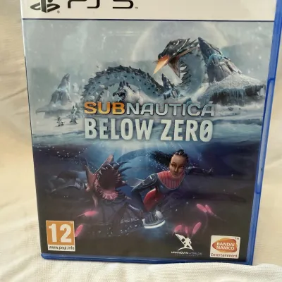 Subnautica Below Zero PS5 - Polovna PlayStation igrica