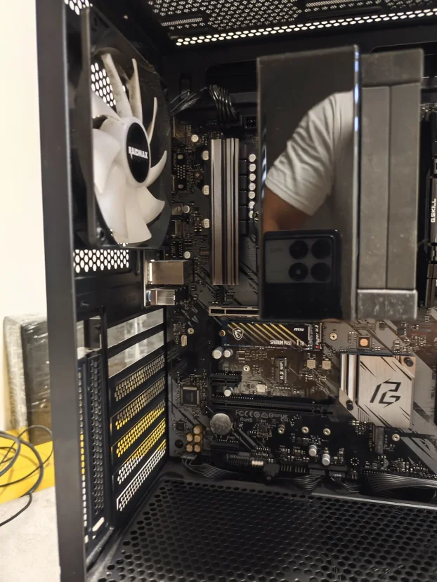 5700x3d , B550 , 1tb gen4,  seasonic - slika 4